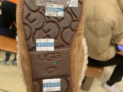 -UGG(燕莎奥特莱斯购物中心店)