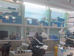-极光口腔·矫正种植修复(锦江店)