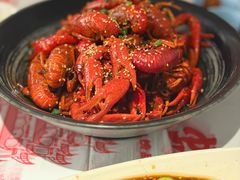 -肥肥虾庄·金牌油焖大虾(汉街SKP店)