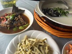 -天乐农家鱼头王(天目湖店)