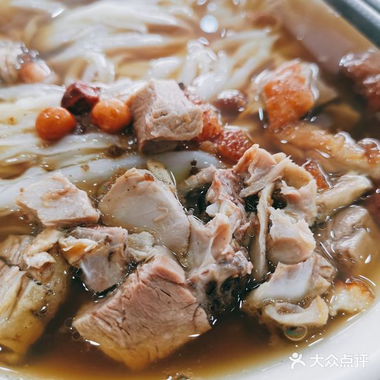 蒙公烧鸭粉(港宝街店)