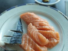 -亚洲国际大酒店·云顶阁旋转自助餐厅