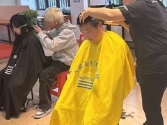 -首脑美容美发化妆美甲培训学校(龙岗校区)