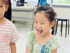 -蓝话筒·少儿成人演讲口才·主持朗诵·戏剧表演(大华第一坊店)