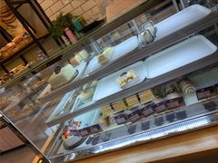 -东航食品投资公司集中采购中心