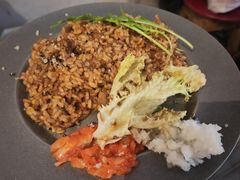 -野草莓自由市场