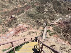 -冰沟丹霞旅游景区