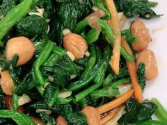 毛蚶拌菠菜-李连贵熏肉大饼(沈阳站店)