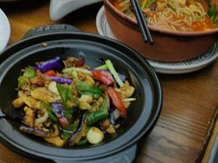 -云海肴·汽锅鸡·云南菜(天山百盛优客店)