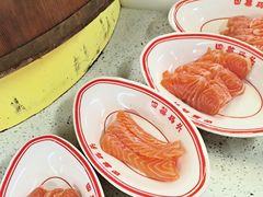-四囍码头海鲜烧烤自助火锅(外滩南京东路悦荟广场店)