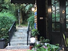 -有猫主题·治愈系猫咖(曾厝垵店)