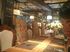 大堂-领鲜活海鲜榴莲自助火锅(东门店)