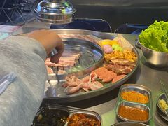 -哈哈碳都·牛肋条无限自助烤肉(台江万达店)