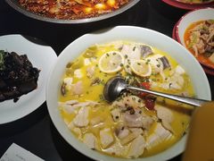 -麻六记(凤凰汇店)