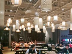 大堂-齐河孔雀王温泉酒店·金孔雀自助百汇