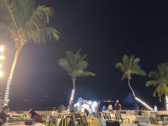 -JW万豪厨房餐厅·滨海草坪烧烤·海鲜·海景(三亚绿发山海天JW万豪酒店)