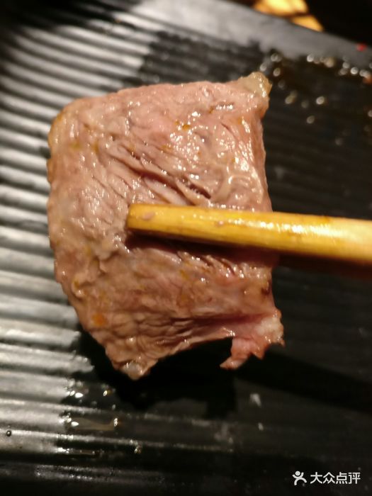 九田家黑牛烤肉料理黑牛牡蛎肉图片