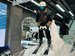 -迪桑特DESCENTE(北京三里屯BLANC店)