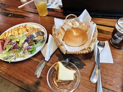 -房角石咖啡与书(吉大南校店)