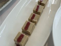 -悦泰环球美食自助(金茂旗舰店)