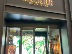 -Hollister(天环广场店)