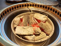 -铭牛烧肉·和牛海鲜自助(高新月牙湖店)