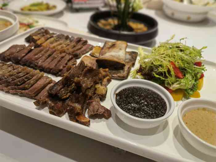 张福记(交通路店)-"今天老公生日,在231包间.小伙儿服务很.