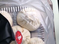 -白玉兰食品甜凤店(合生汇店)