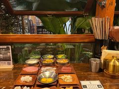 -银米·云南传统过桥米线(双廊黑金冠店)