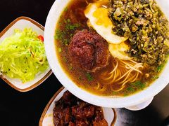 红烧狮子头-谷沙屋面铺