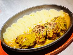 俄式传统肉饼配土豆泥-俄士厨房(环球港店)