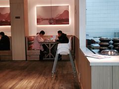 -蜜桃餐厅·伴山(湖滨商业街店)