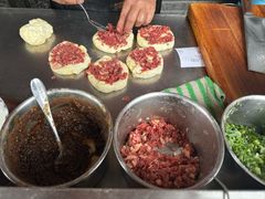 -大众跷脚牛肉馆·非遗传承单位(峨眉山店)