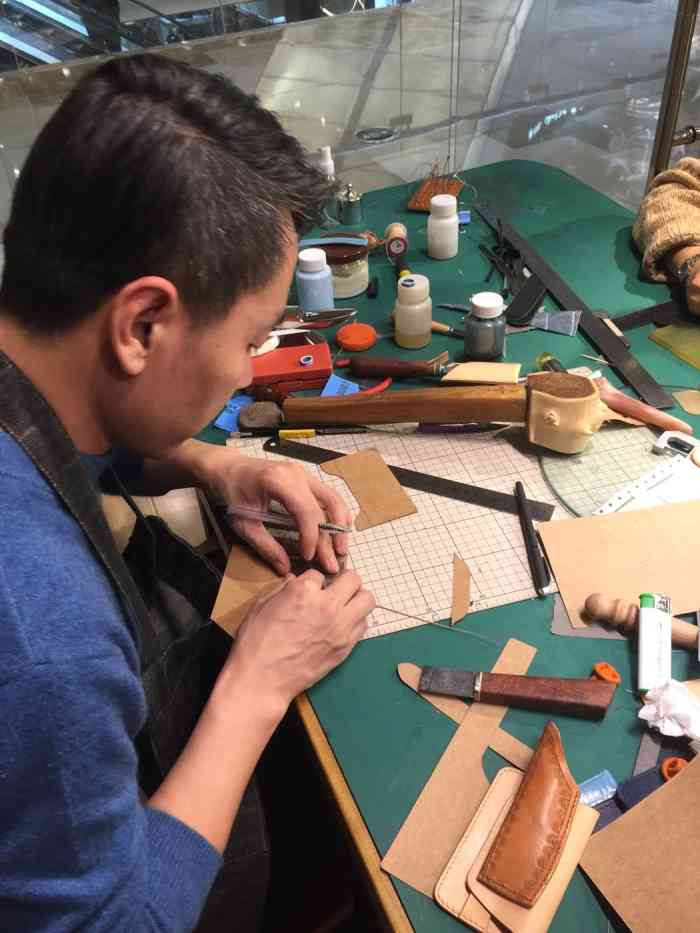 n-bund time 北滩时光手作工坊-"很开心中了体验,第一次做皮具,在老师