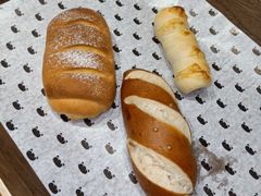 -沁屋面包店(人民东路店)