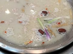 -老来福·非遗酸汤兔(凯旋路店)