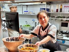 -李犟大爆鳝面·手工蟹黄包(湖滨西湖店)