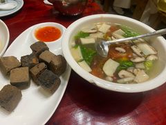 -芦茨金富饭庄·25年老字号·专做稻草鸡