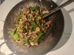 -费大厨辣椒炒肉(高铁吾悦广场店)