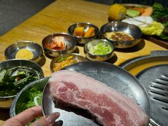 刀鞘五花肉-姜虎东白丁烤肉(恒隆广场店)