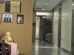 -雅悦齿科(顾村公园店)