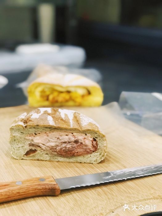 七叔是岛民(花基新村店)南瓜咸蛋黄乳酪欧包图片