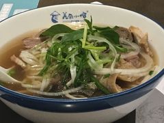 -美奈小馆·越南料理(中航城君尚购物中心店)