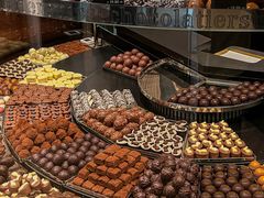 -Laderach 莱德拉(上海环贸iapm店)