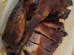 -狗撵鸭(泰山公寓店)