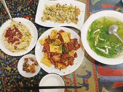 -泸沽肴(泸沽湖大洛水村农村信用社旁店)