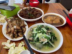 -山里人家土菜馆(茅山店)