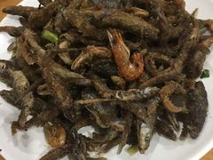 椒盐小溪鱼-黄牛肉馆·皖南土菜