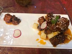 -万重锦·人文川菜馆(骡马市店)