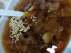 -凤凰路何眼镜香辣蟹(花果园店)